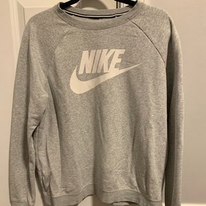 nike crewneck